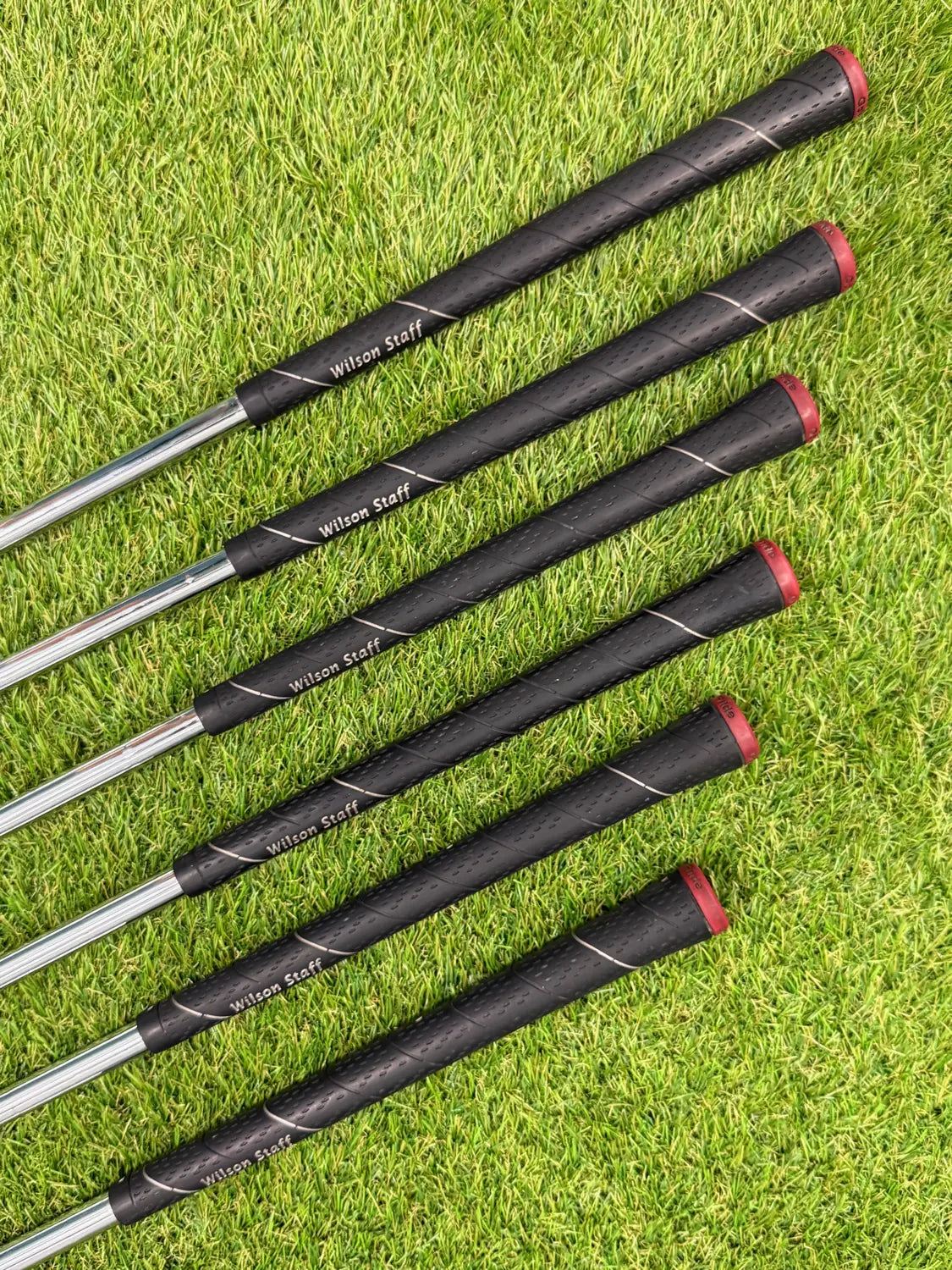 Wilson Staff Di7 Iron Set (5i-PW, Regular flex)
