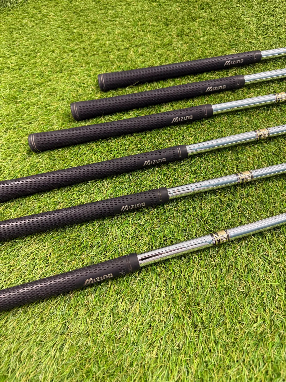 Mizuno MX-900 Iron Set (5–PW, Regular flex)