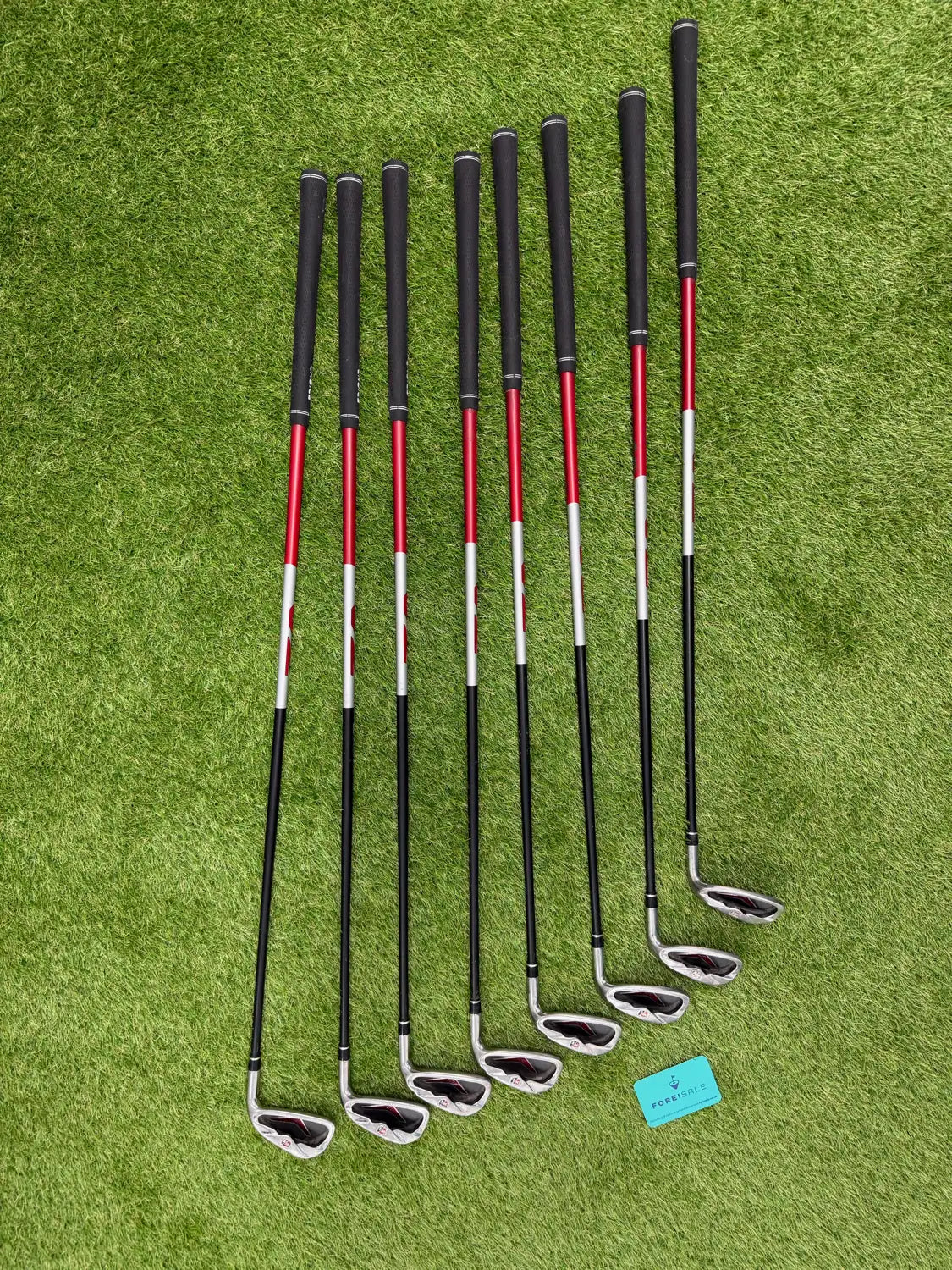 Wilson Staff Di7 Iron Set (4i-SW, Right hand, Regular Flex Graphite)